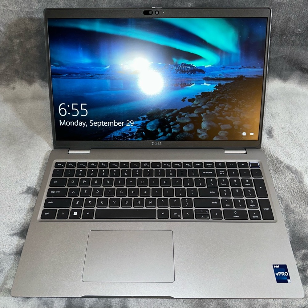 Dell Latitude 5540 i5 13th Gen 8GB Ram 512ssd
